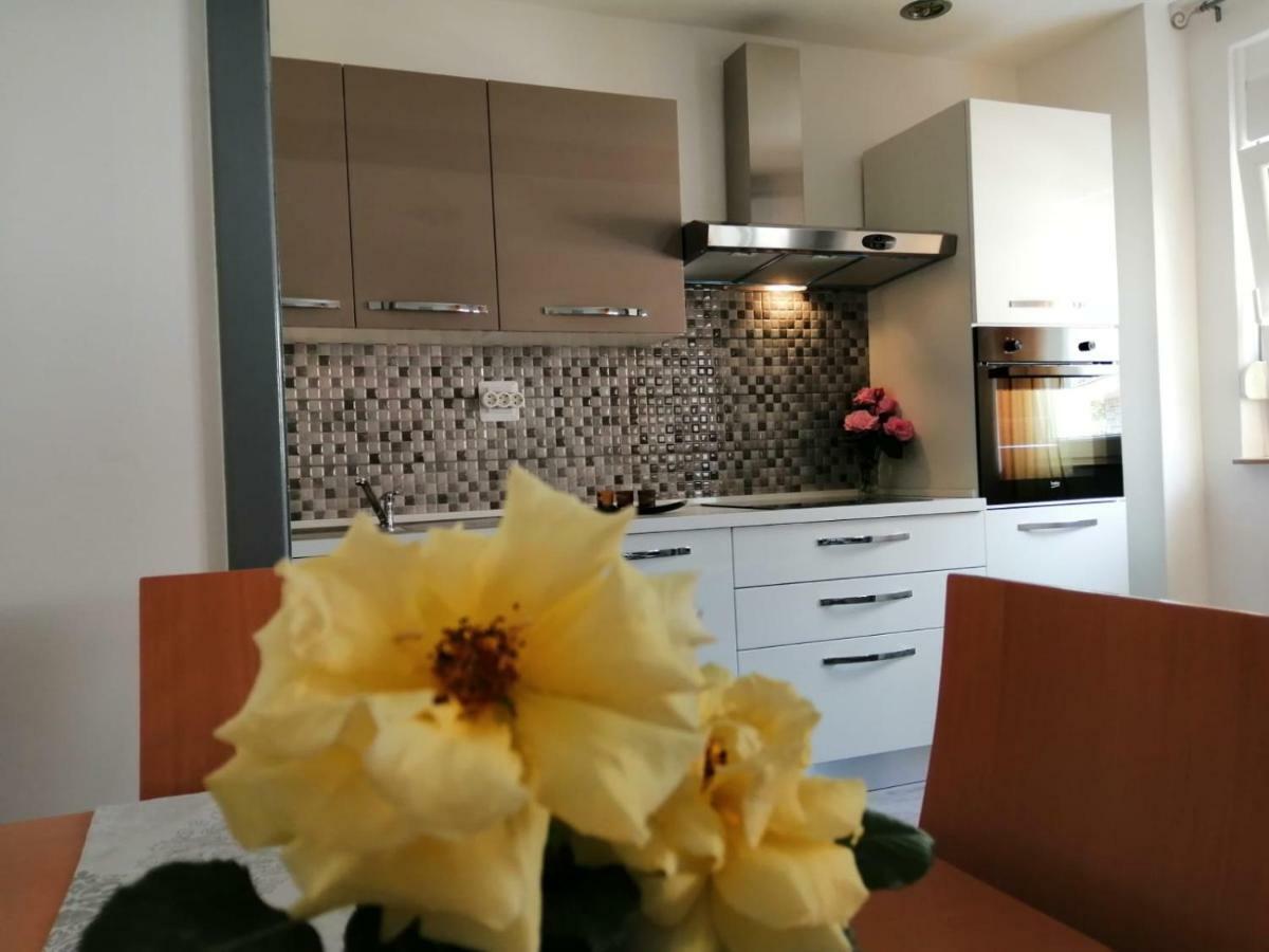 Apartman Marta Podstrana Exteriér fotografie